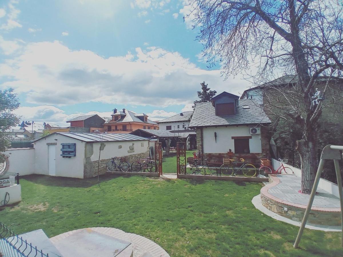 Hostal La Medina De Camponaraya Dış mekan fotoğraf