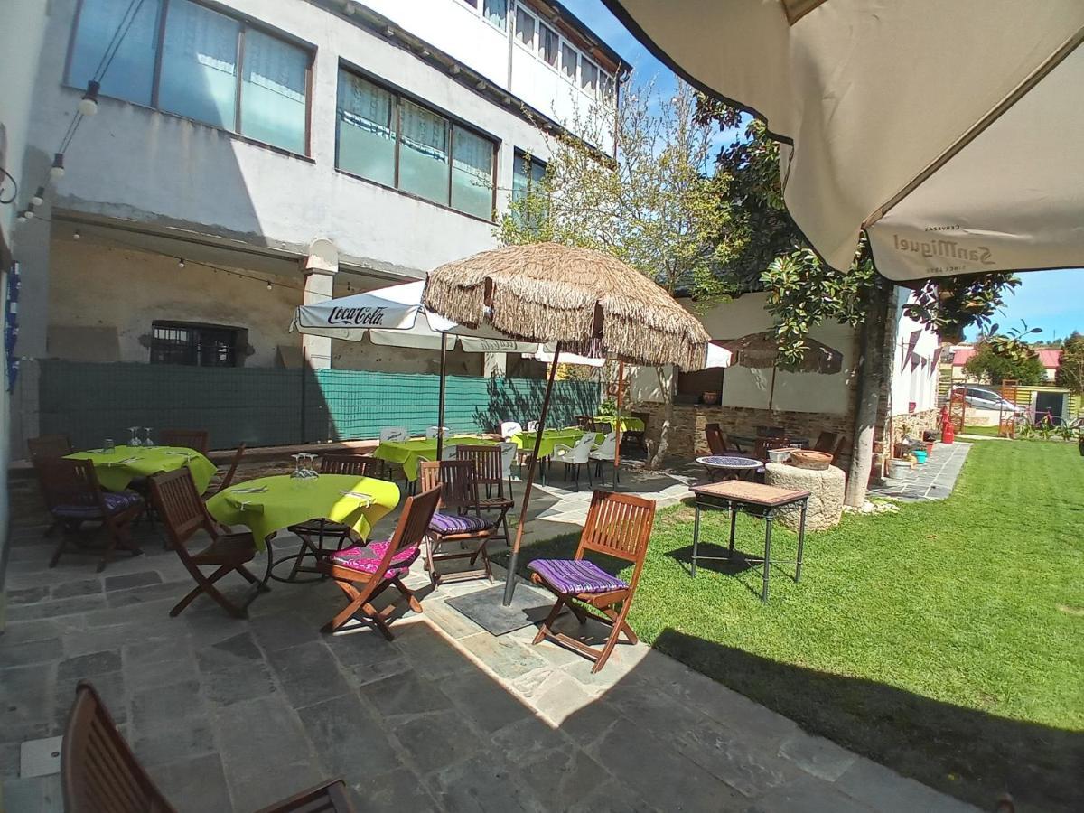 Hostal La Medina De Camponaraya Dış mekan fotoğraf