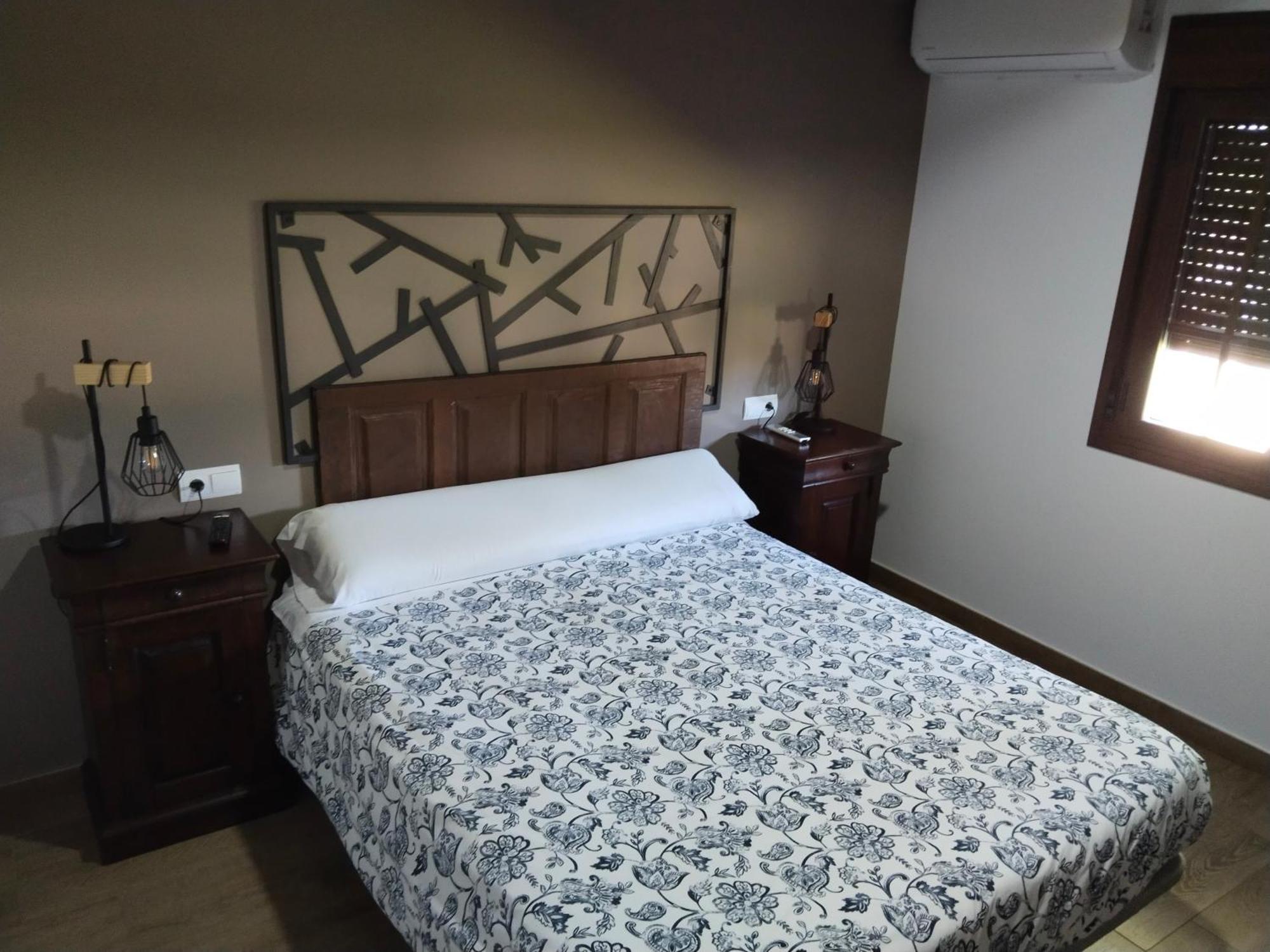 Hostal La Medina De Camponaraya Dış mekan fotoğraf